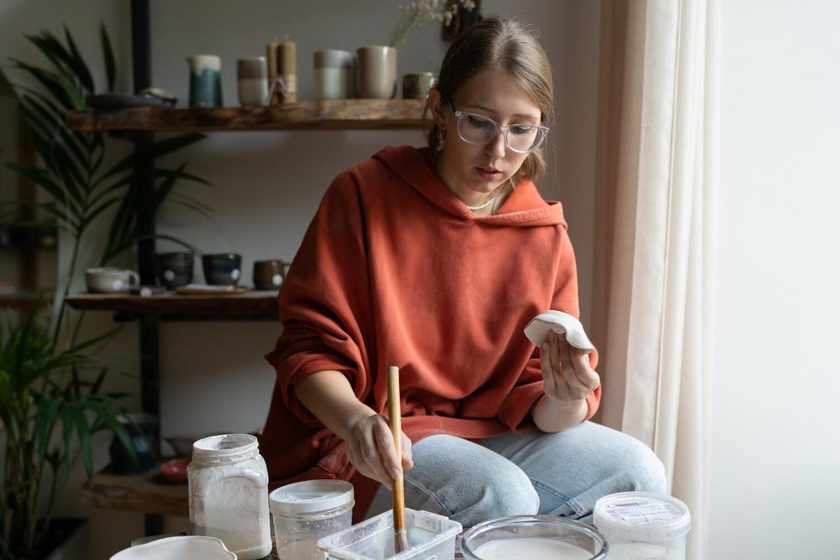 Personalize Your Space with Custom DIY Art Pieces