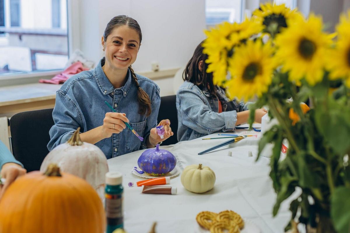 Thanksgiving Table Decorations You Can Make at Home